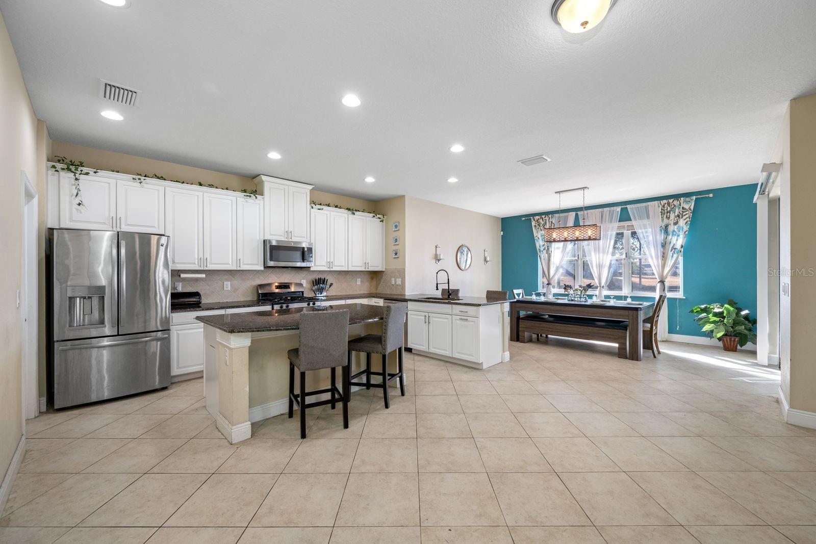 Image 17 of 77 For 11333 Emerald Shore Drive