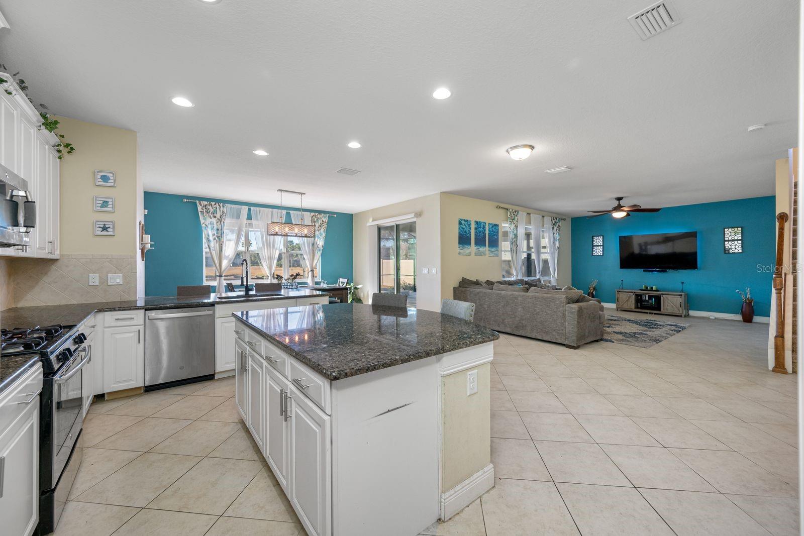 Image 24 of 77 For 11333 Emerald Shore Drive