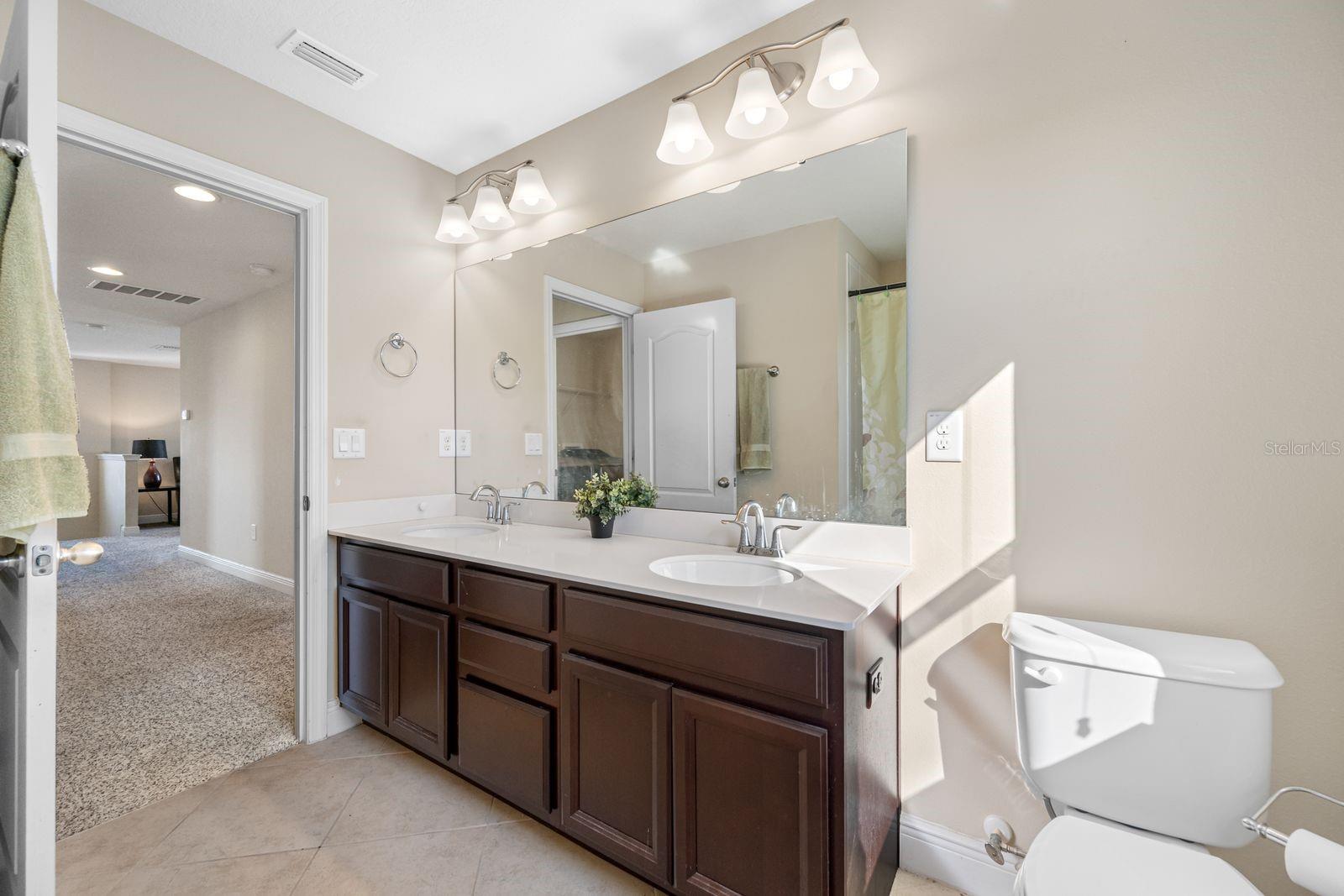 Image 58 of 77 For 11333 Emerald Shore Drive