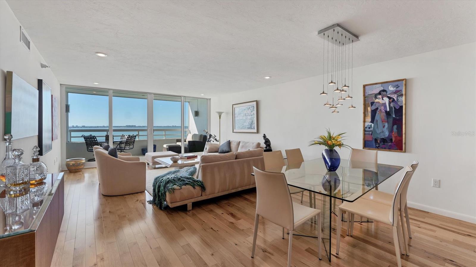 Image 13 of 75 For 988 Blvd Of The Arts  1816