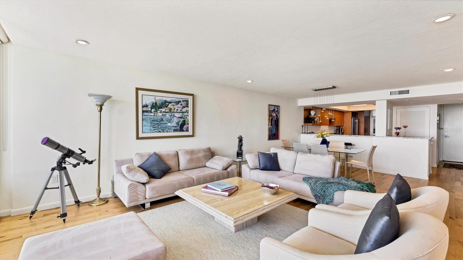 Image 16 of 75 For 988 Blvd Of The Arts  1816