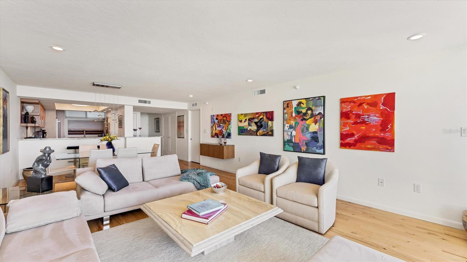 Image 17 of 75 For 988 Blvd Of The Arts  1816