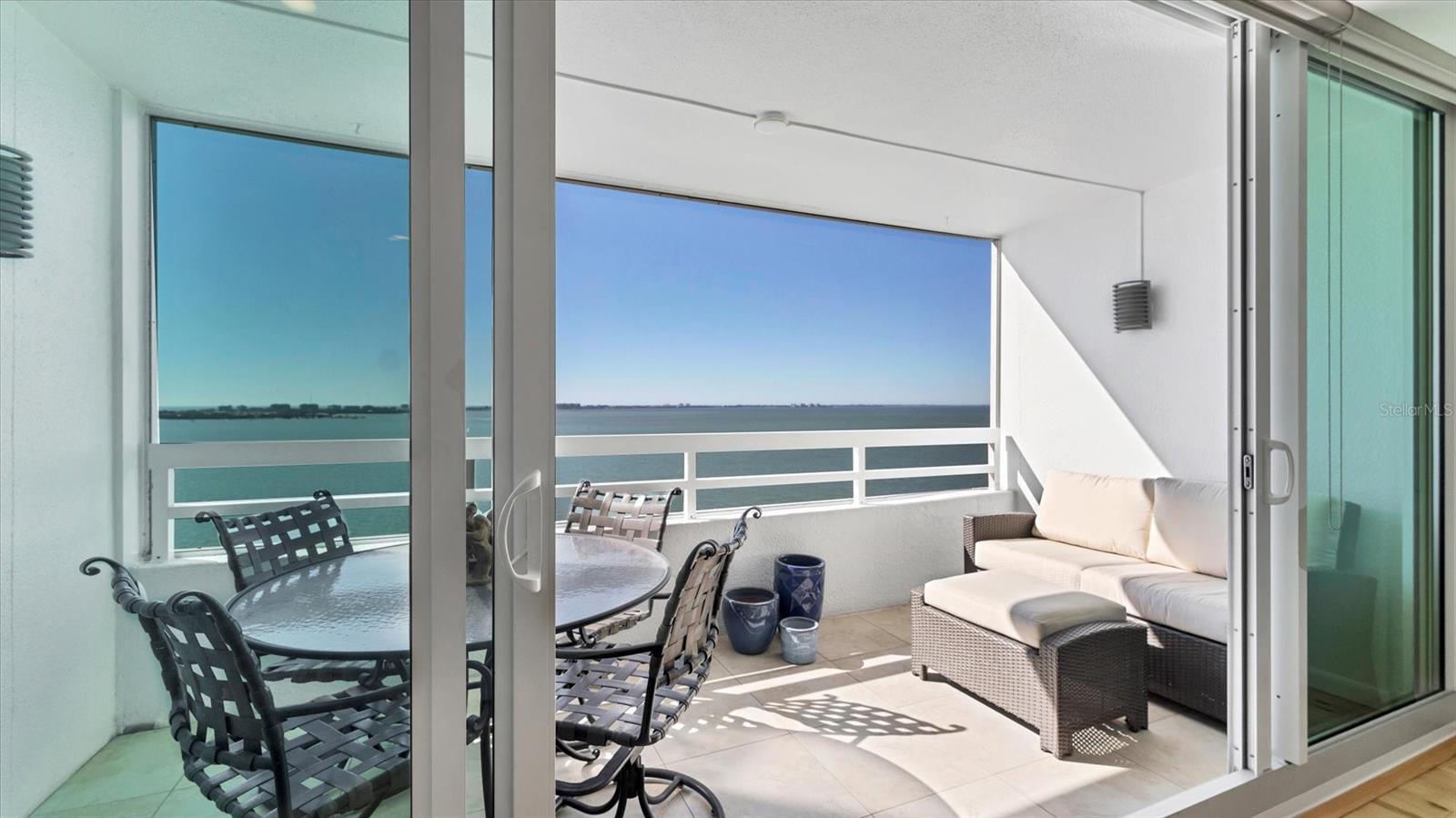 Image 19 of 75 For 988 Blvd Of The Arts  1816