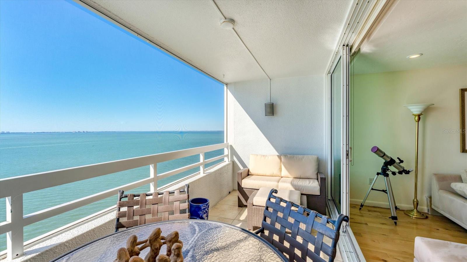 Image 20 of 75 For 988 Blvd Of The Arts  1816