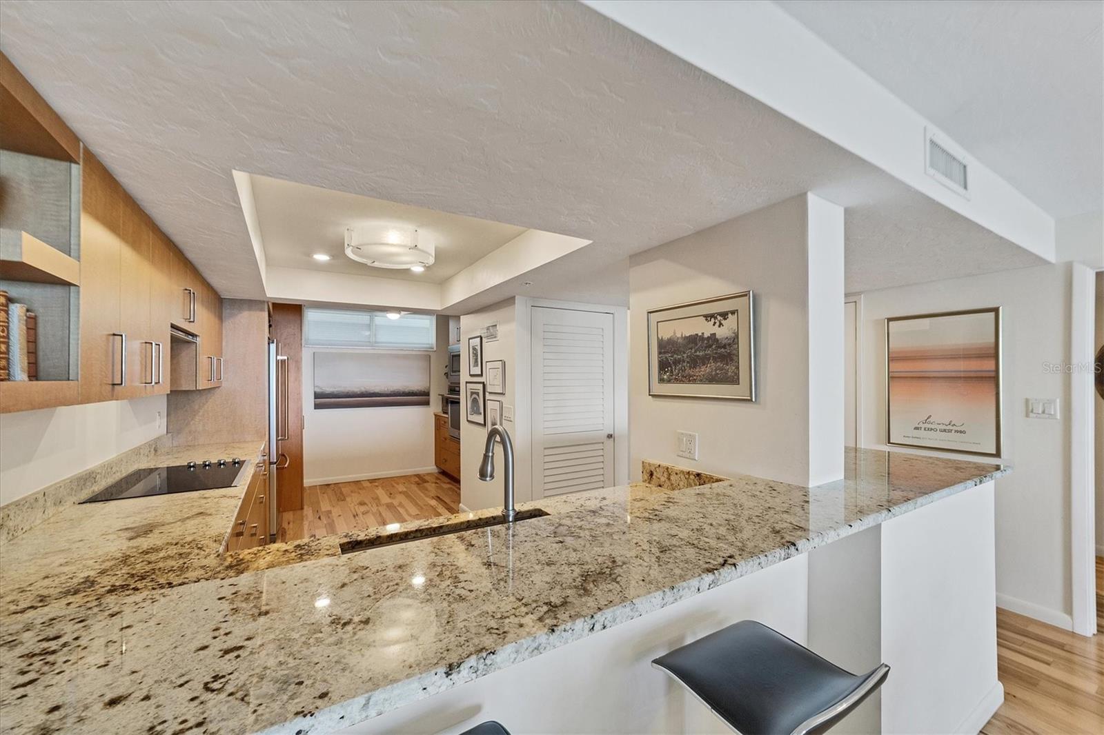 Image 29 of 75 For 988 Blvd Of The Arts  1816