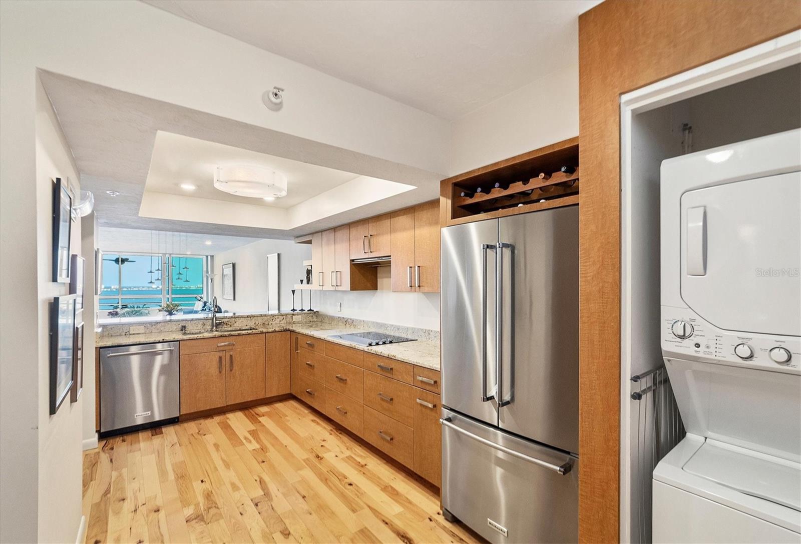 Image 31 of 75 For 988 Blvd Of The Arts  1816