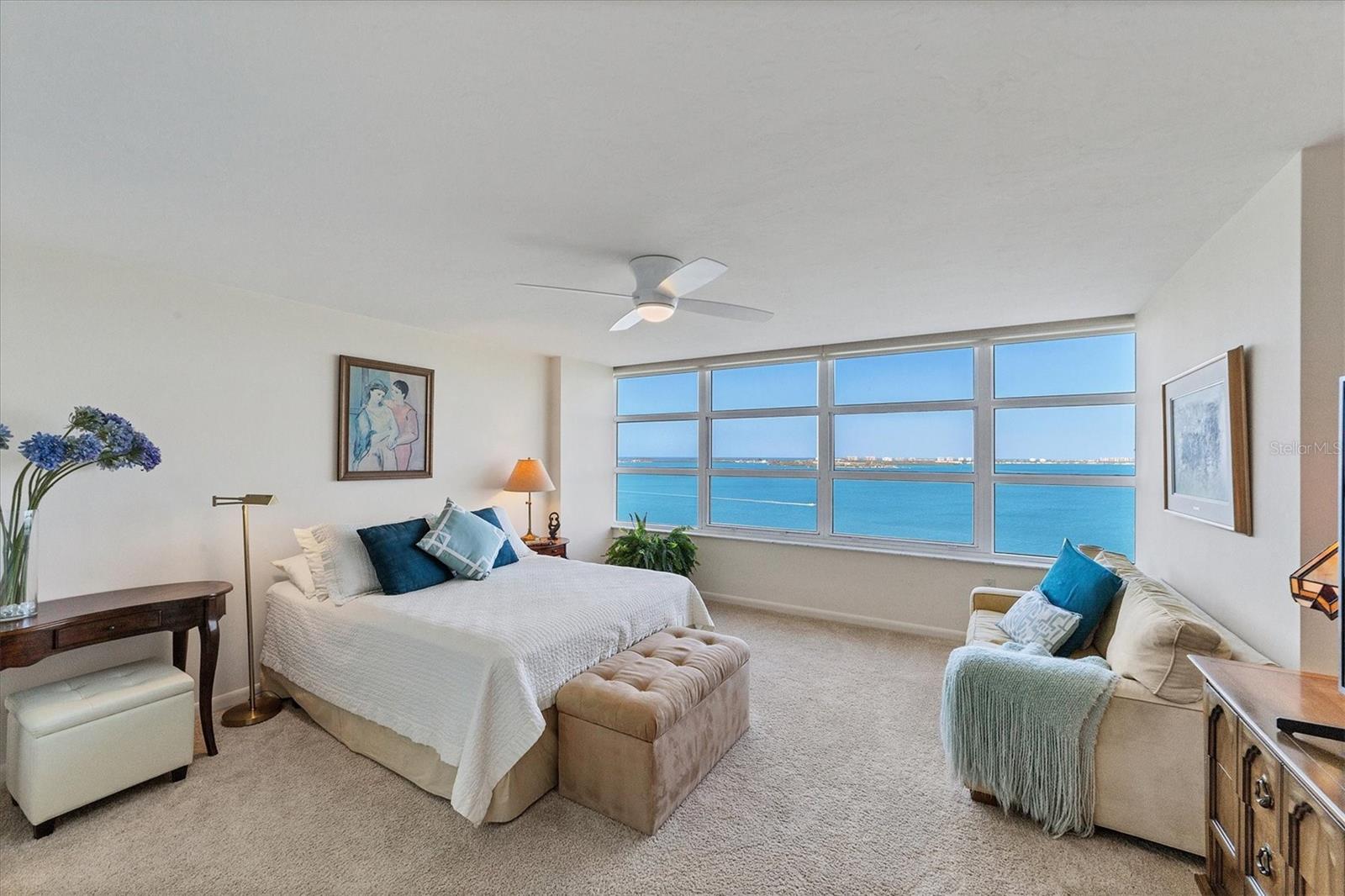 Image 37 of 75 For 988 Blvd Of The Arts  1816