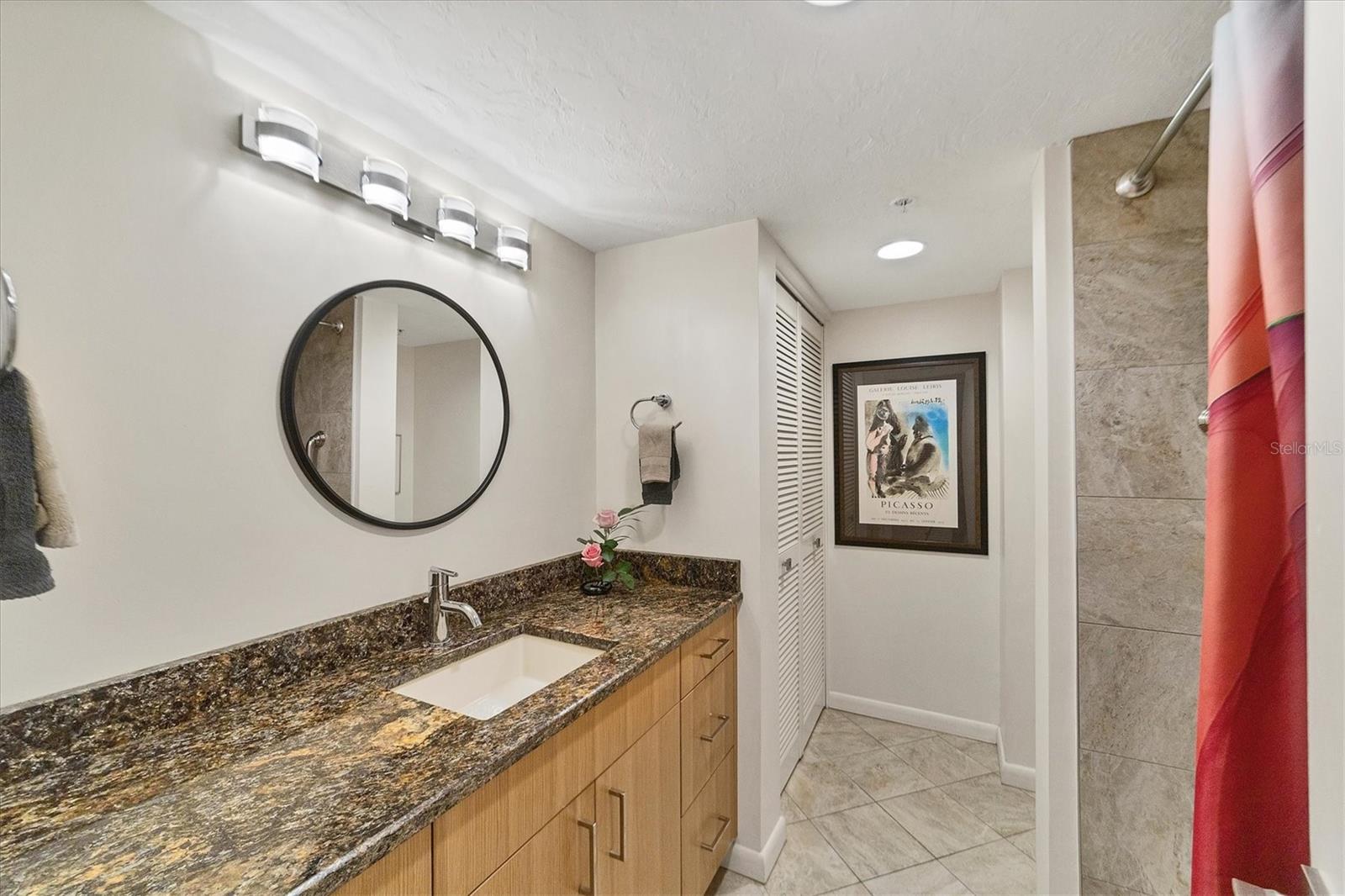 Image 46 of 75 For 988 Blvd Of The Arts  1816