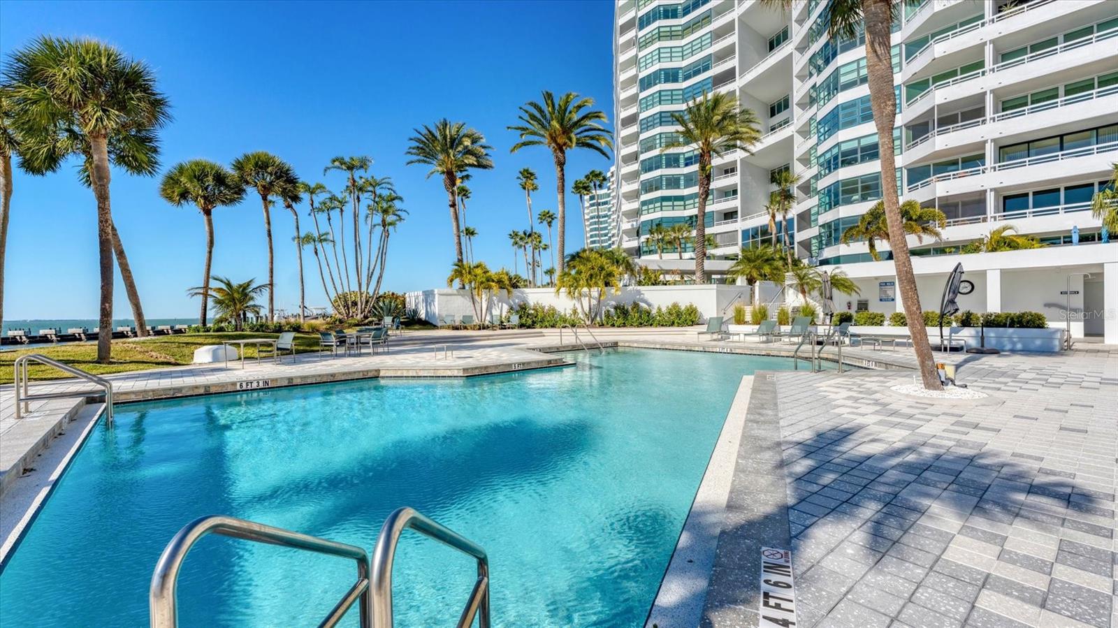 Image 51 of 75 For 988 Blvd Of The Arts  1816