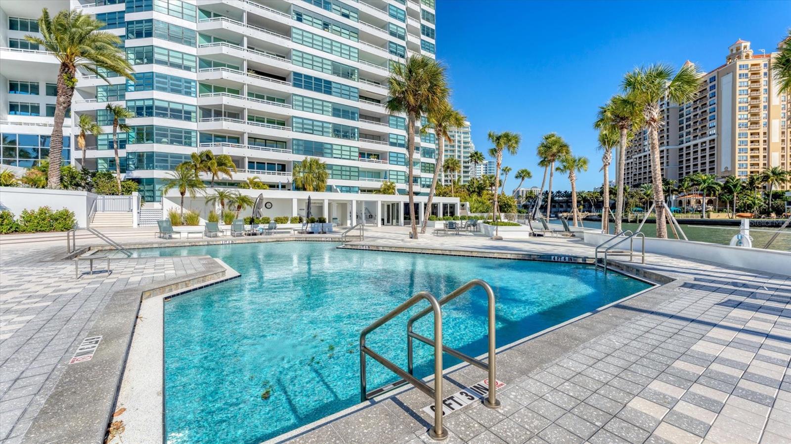 Image 52 of 75 For 988 Blvd Of The Arts  1816