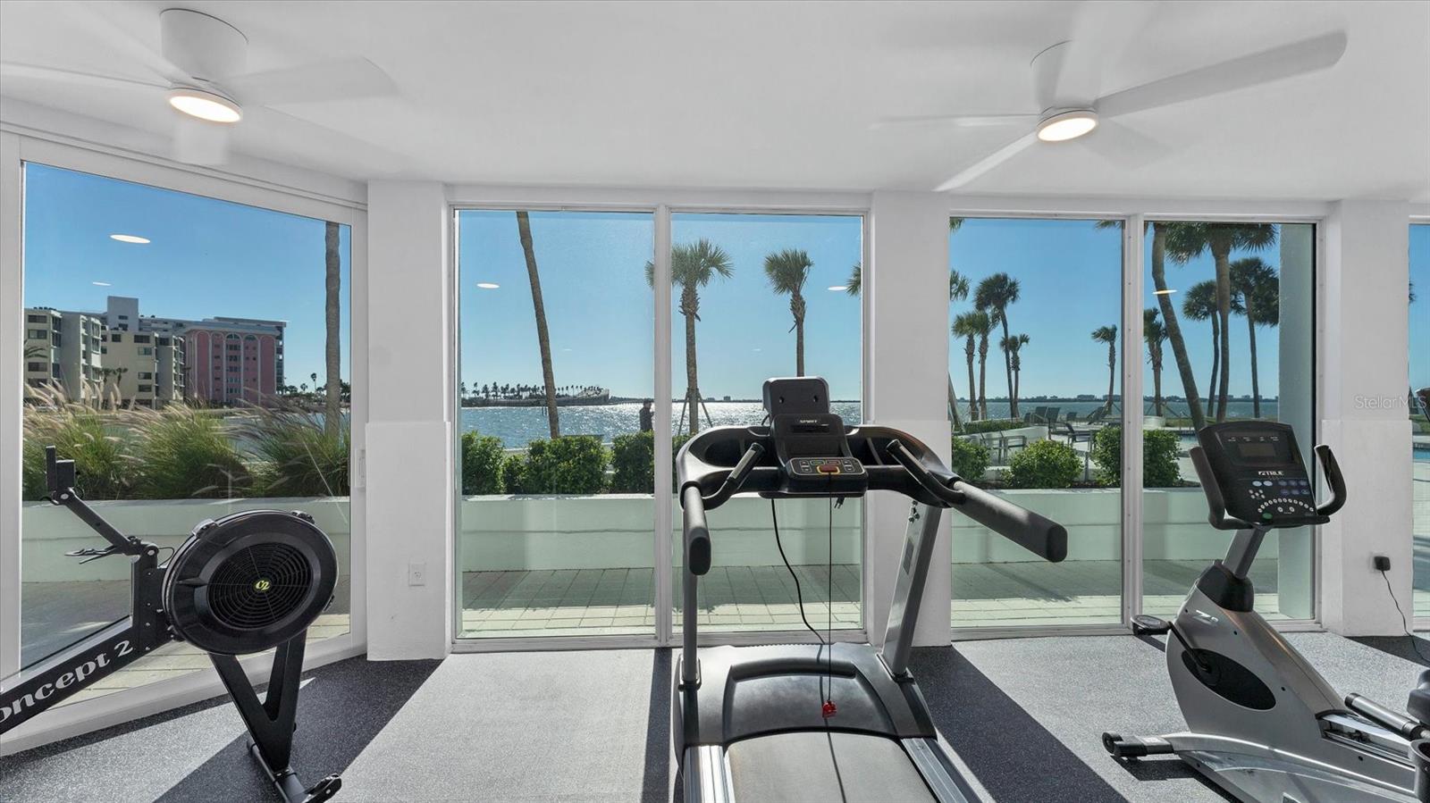 Image 54 of 75 For 988 Blvd Of The Arts  1816