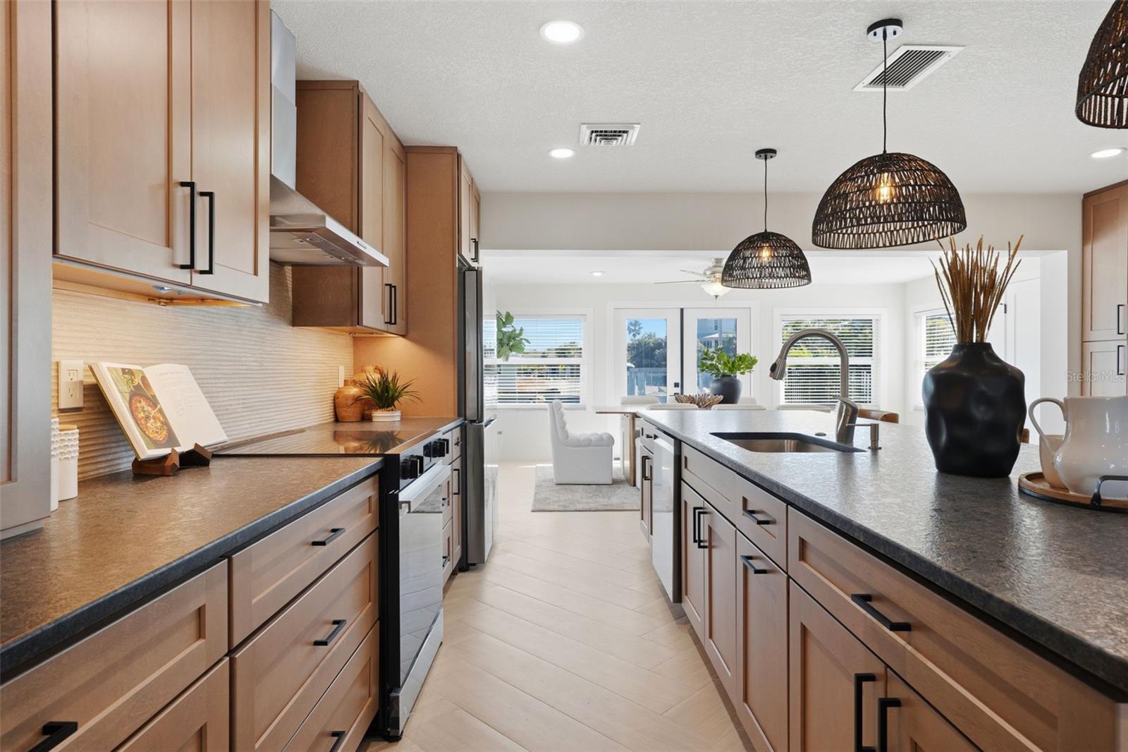 Image 19 of 70 For 501 65th Street