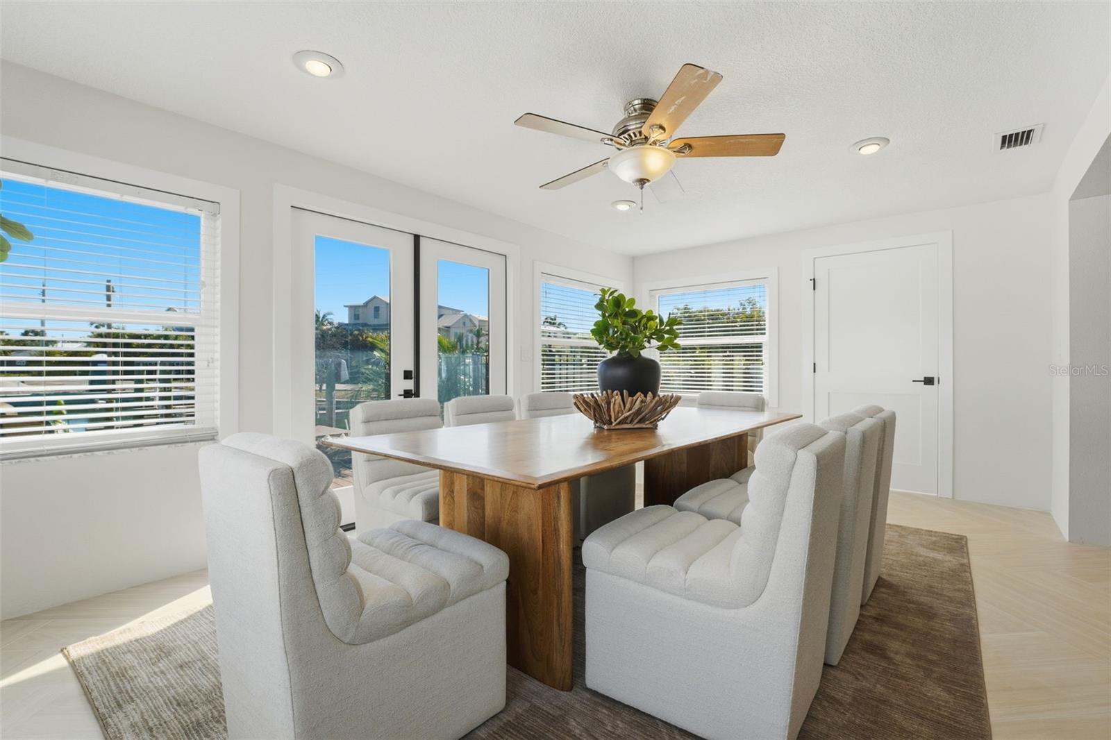 Image 26 of 70 For 501 65th Street