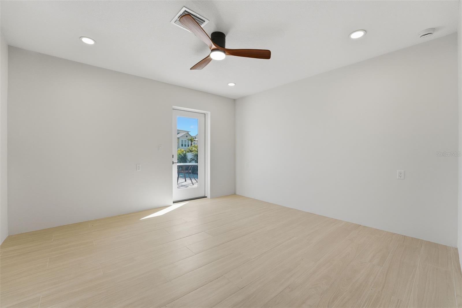 Image 34 of 70 For 501 65th Street