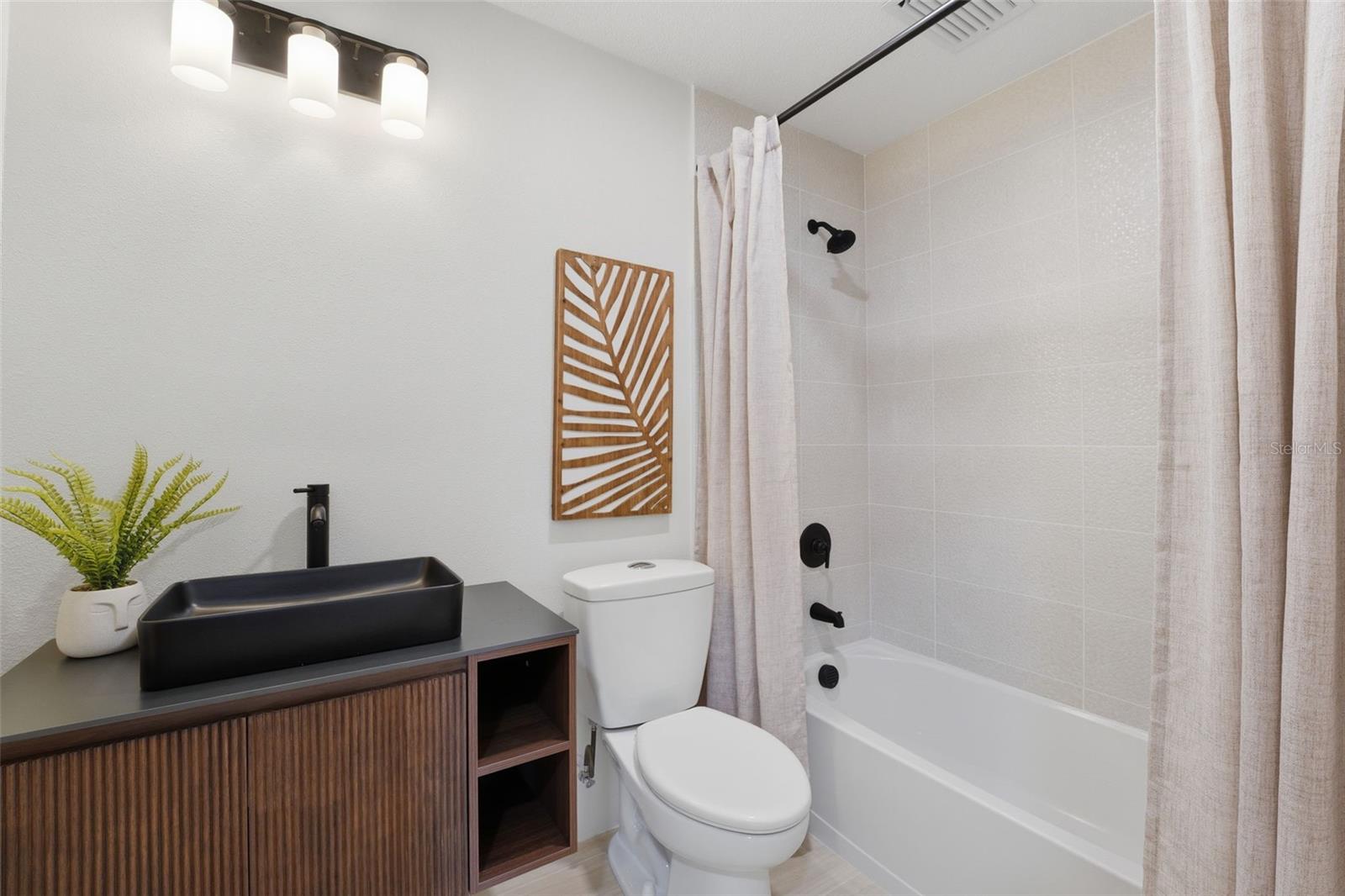 Image 40 of 70 For 501 65th Street