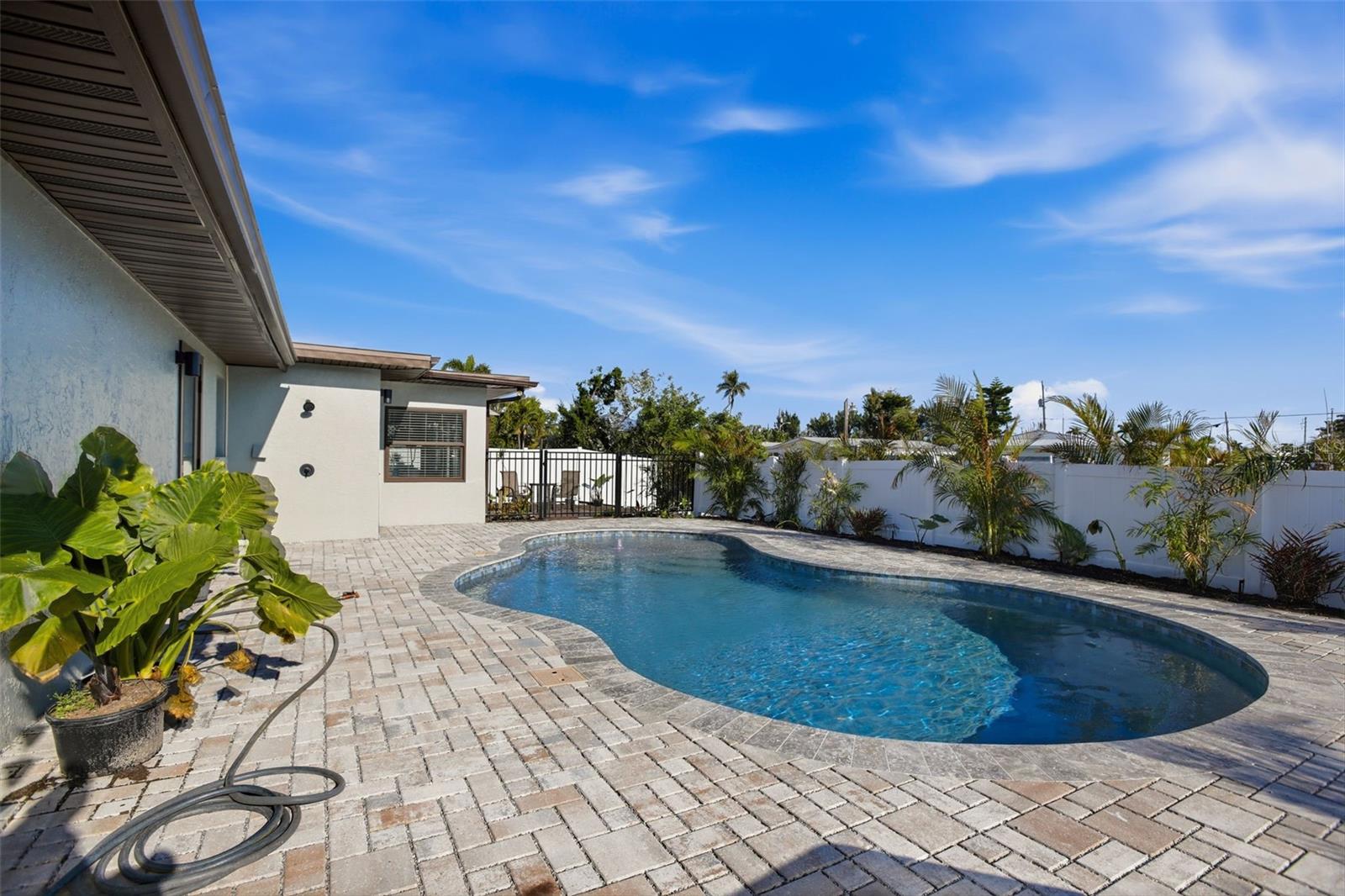 Image 46 of 70 For 501 65th Street