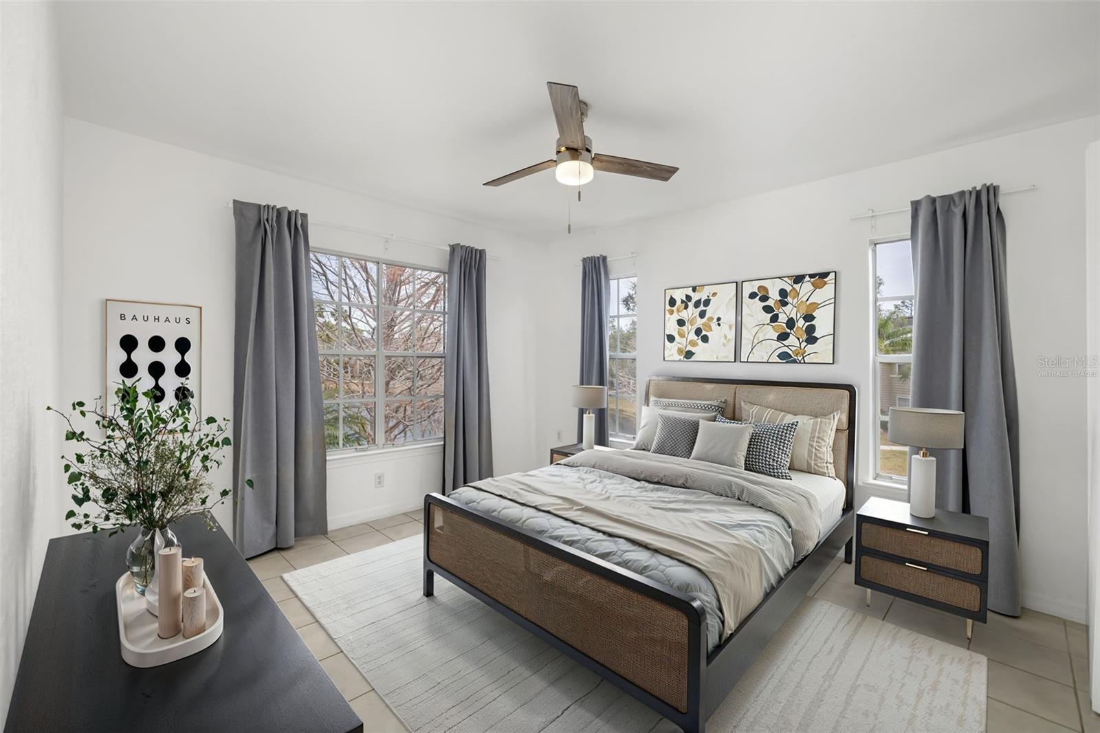 Image 18 of 76 For 8933 Manor Loop 205