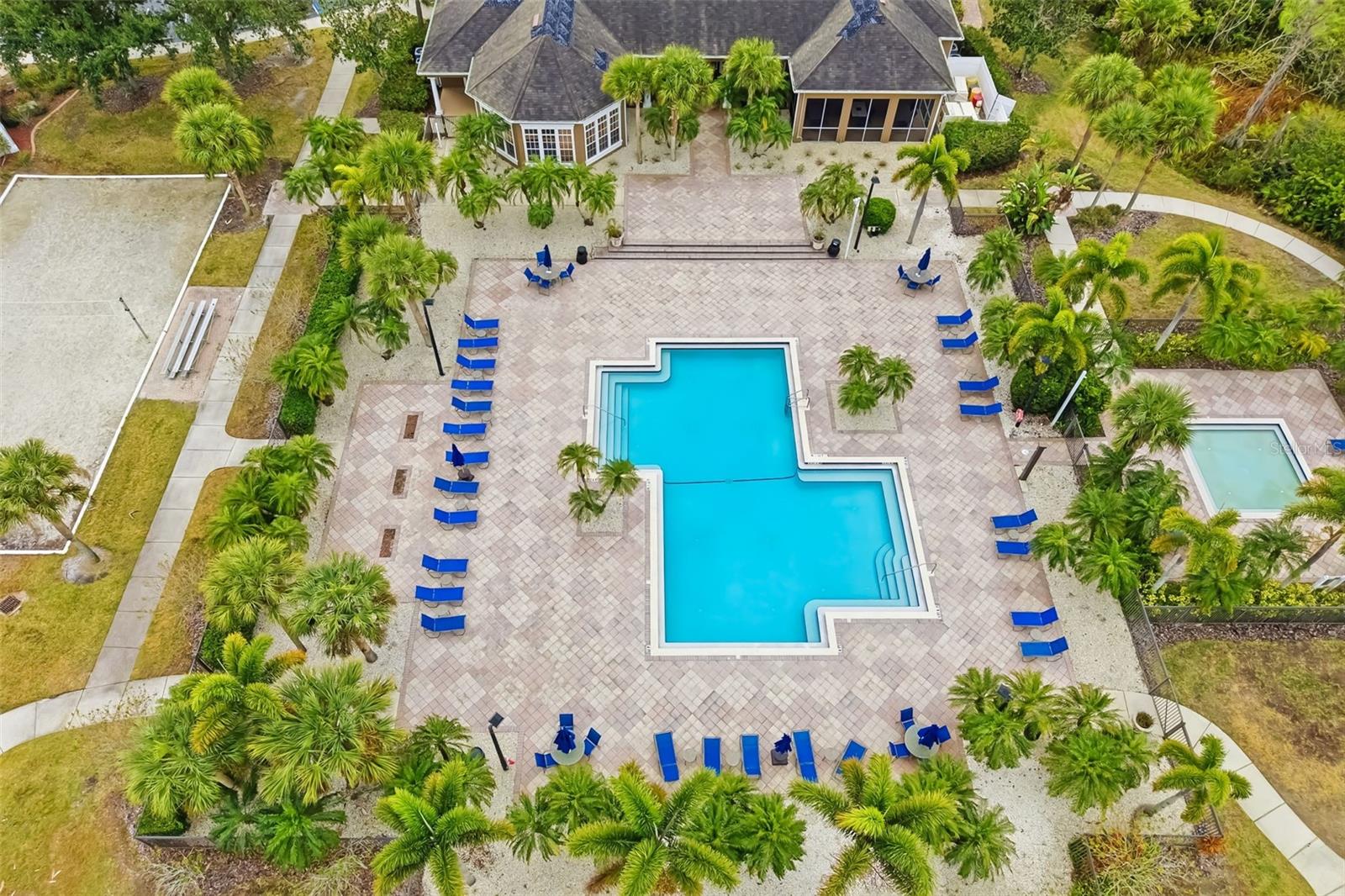 Image 53 of 76 For 8933 Manor Loop 205