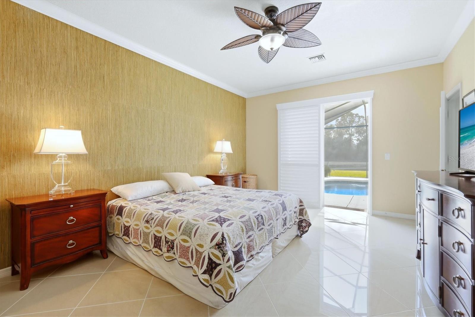 Image 24 of 70 For 16105 31st Street E