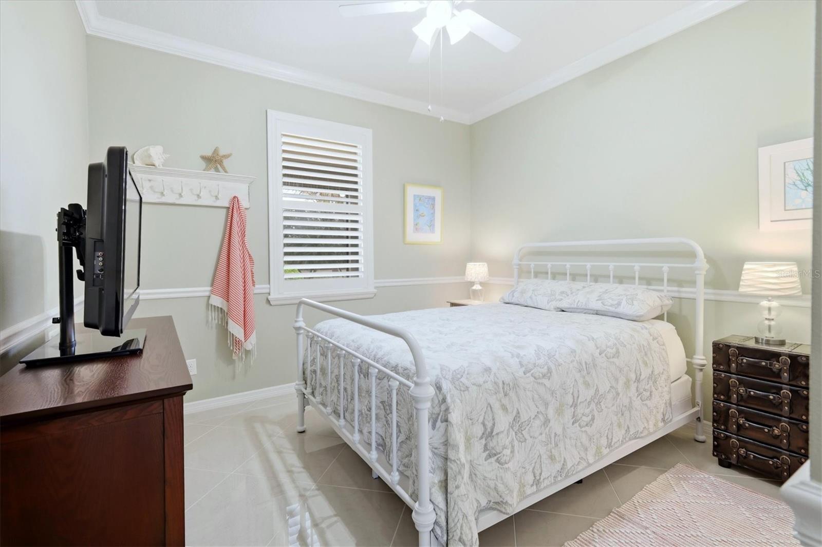 Image 29 of 70 For 16105 31st Street E