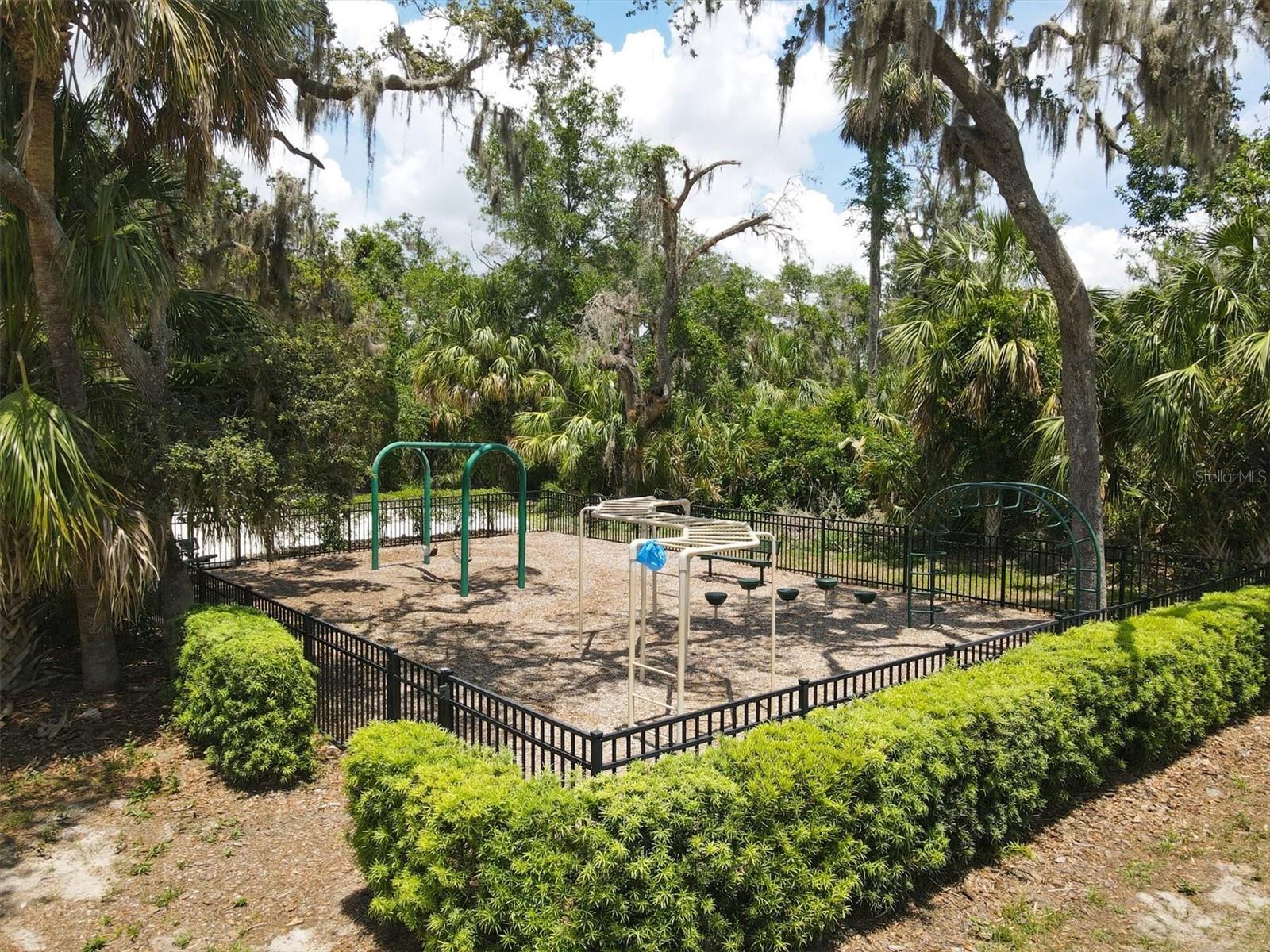 Image 63 of 70 For 16105 31st Street E