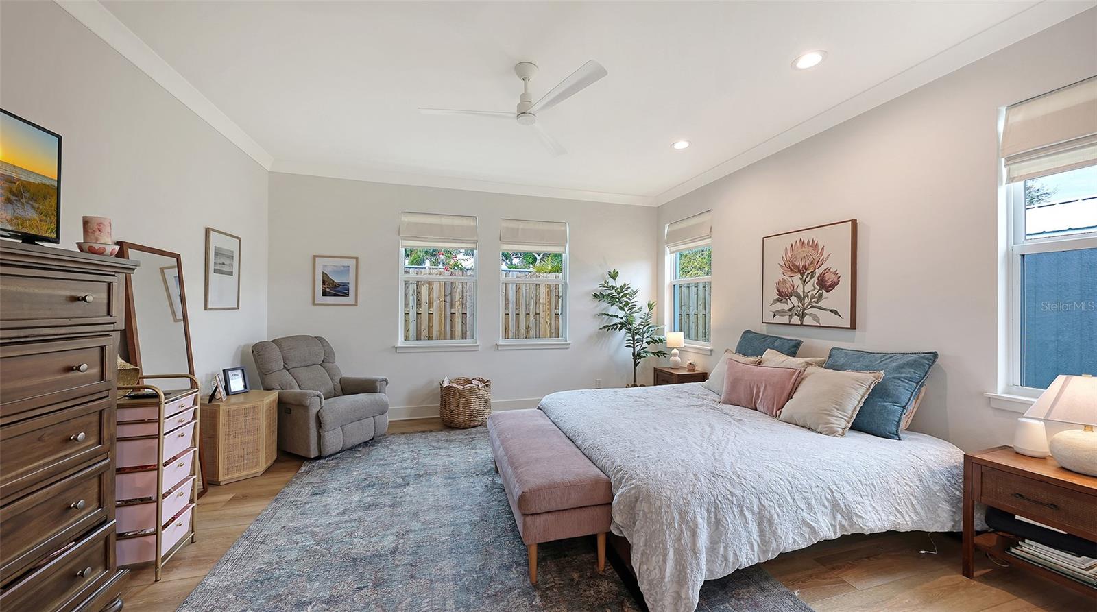 Image 31 of 87 For 3214 Key Avenue