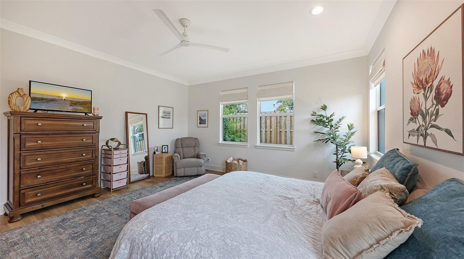 Image 32 of 87 For 3214 Key Avenue