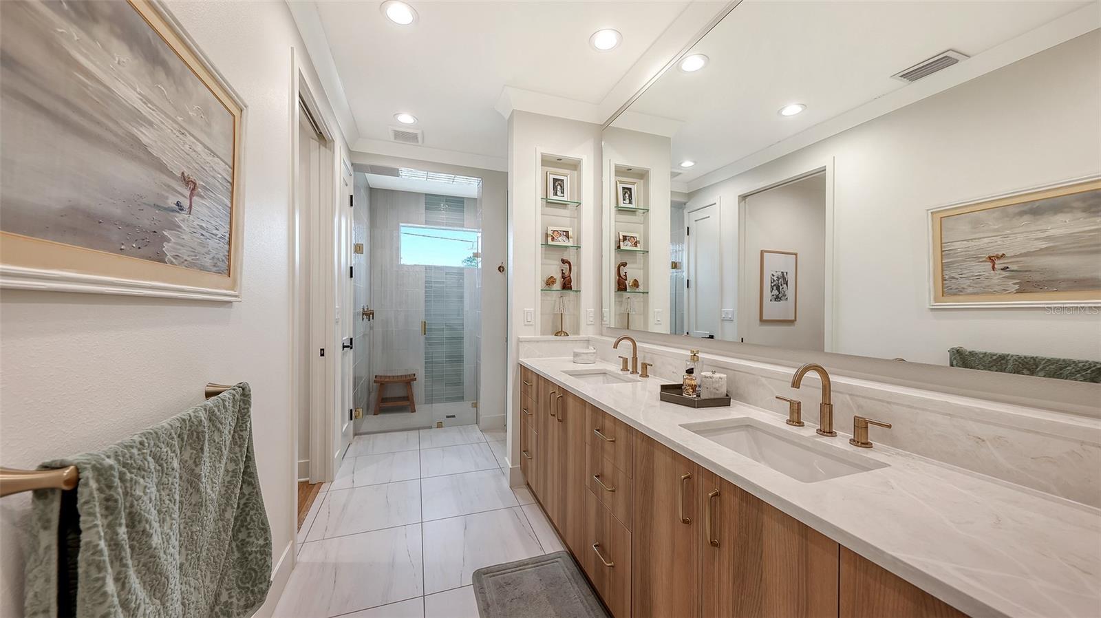 Image 37 of 87 For 3214 Key Avenue