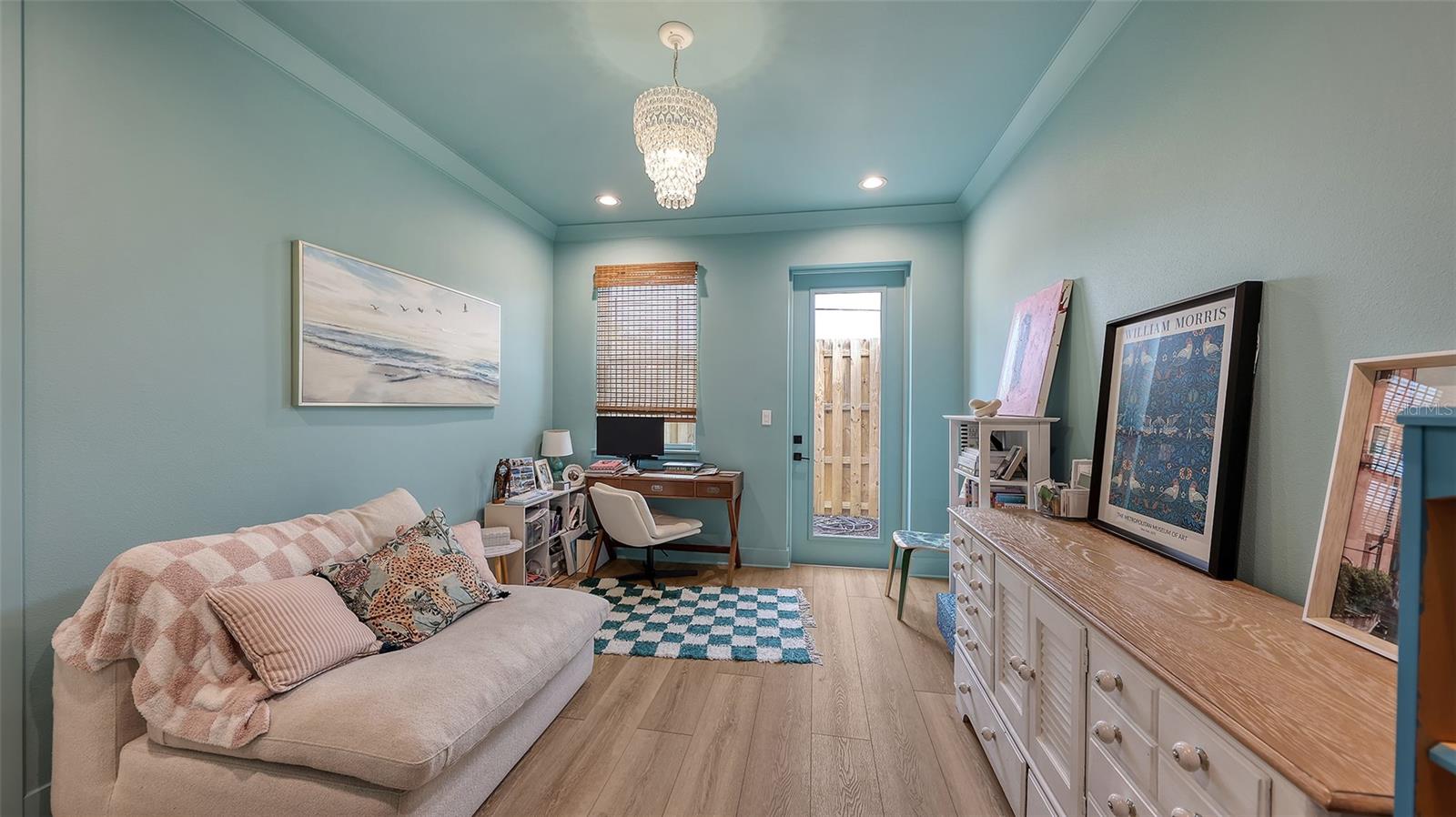 Image 45 of 87 For 3214 Key Avenue