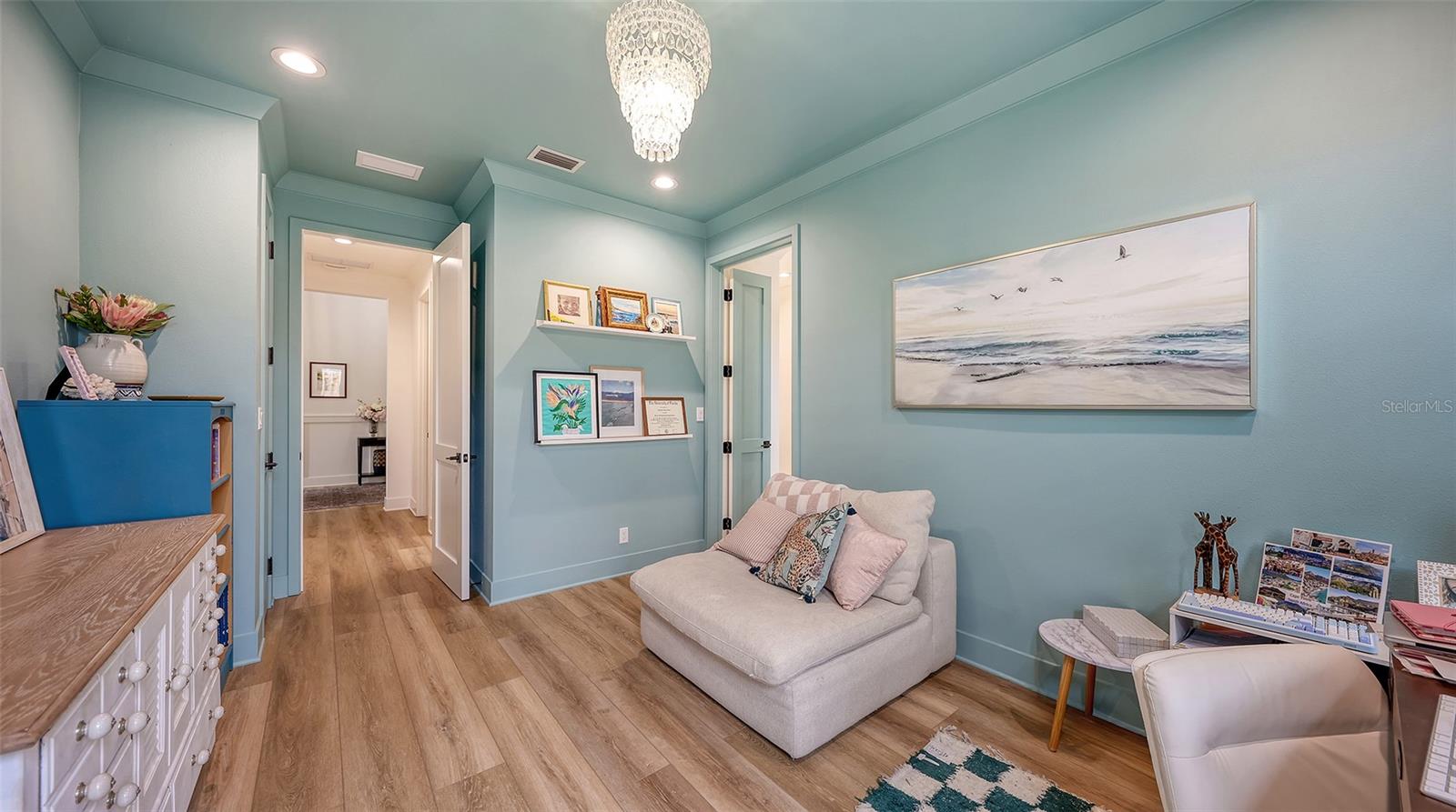 Image 46 of 87 For 3214 Key Avenue