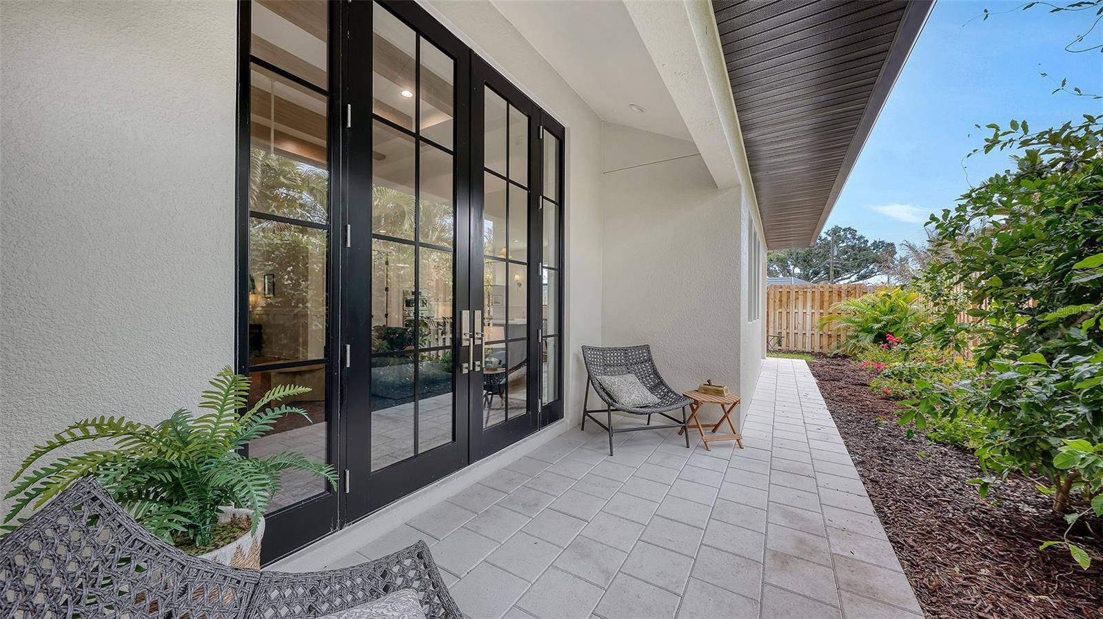 Image 54 of 87 For 3214 Key Avenue