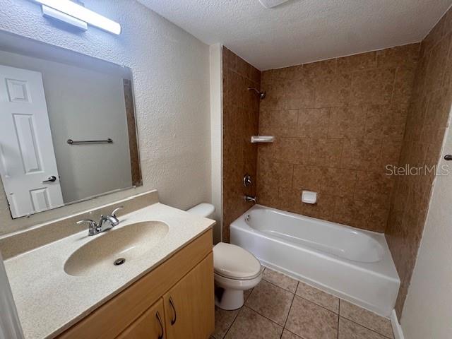 Image 3 of 11 For 960 Highland Street B2