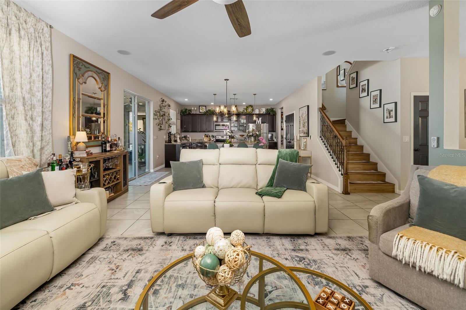 Listing photo id 8 for 10702 Aldo Moro Drive