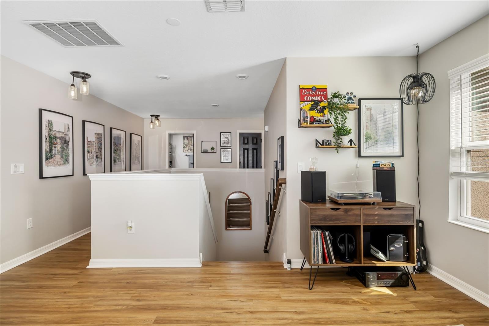 Listing photo id 22 for 10702 Aldo Moro Drive