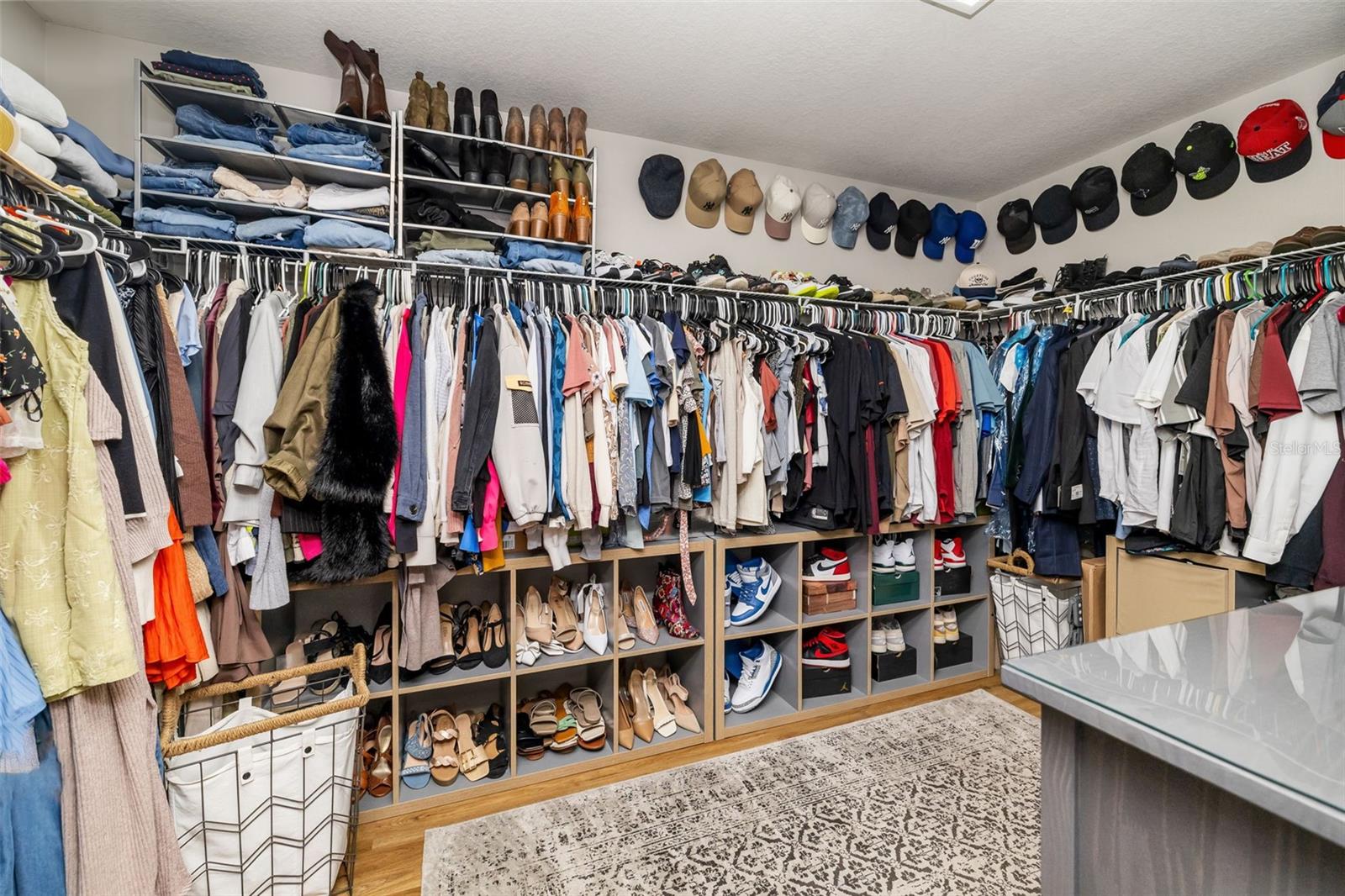 Listing photo id 26 for 10702 Aldo Moro Drive