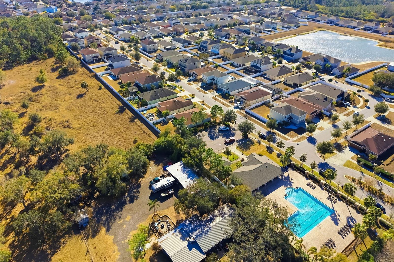 Listing photo id 56 for 10702 Aldo Moro Drive