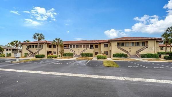 Image 6 of 12 For 5183 Lake Village Drive 6