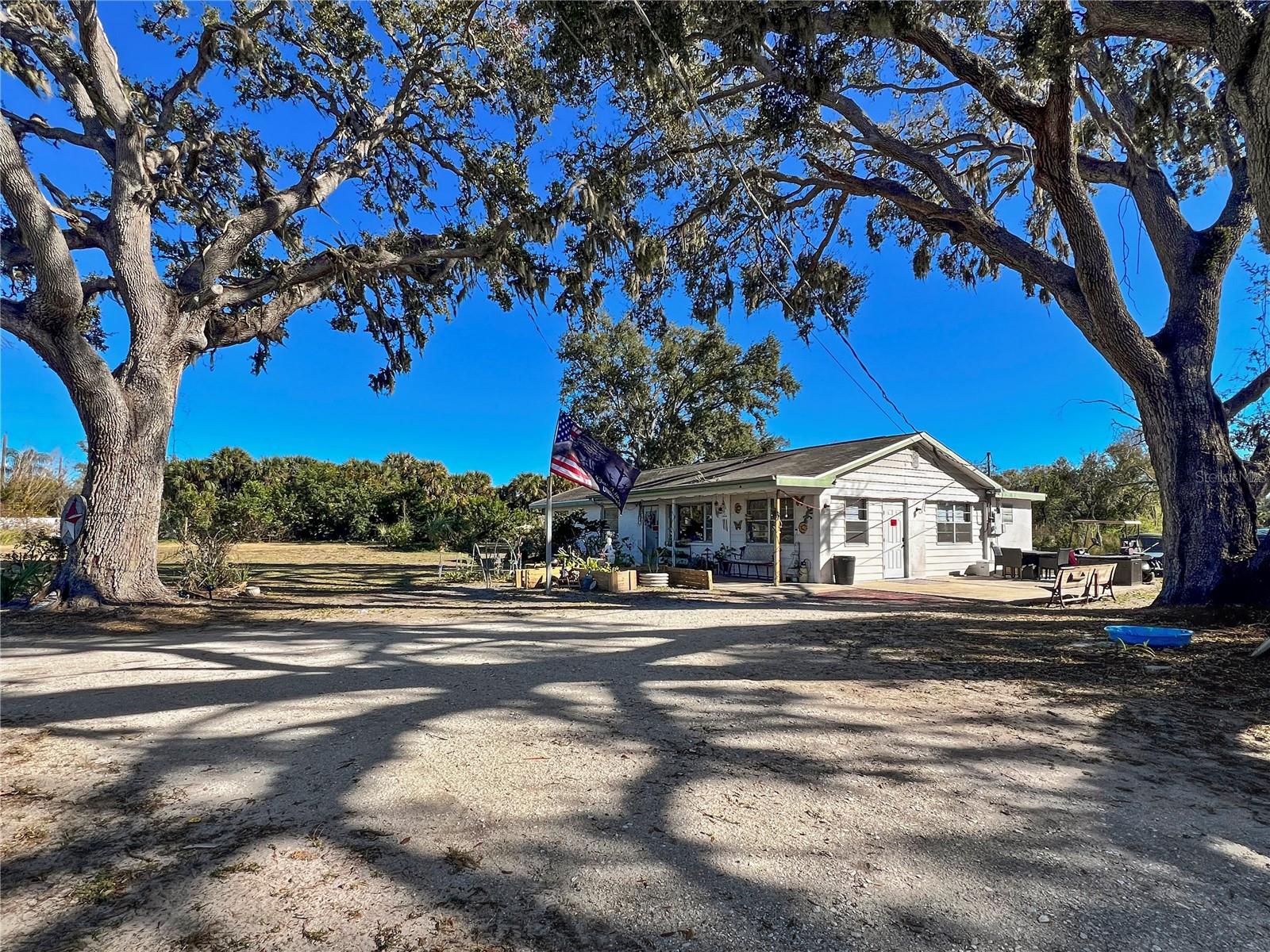 Image 5 of 15 For 2519 Moccasin Wallow Road