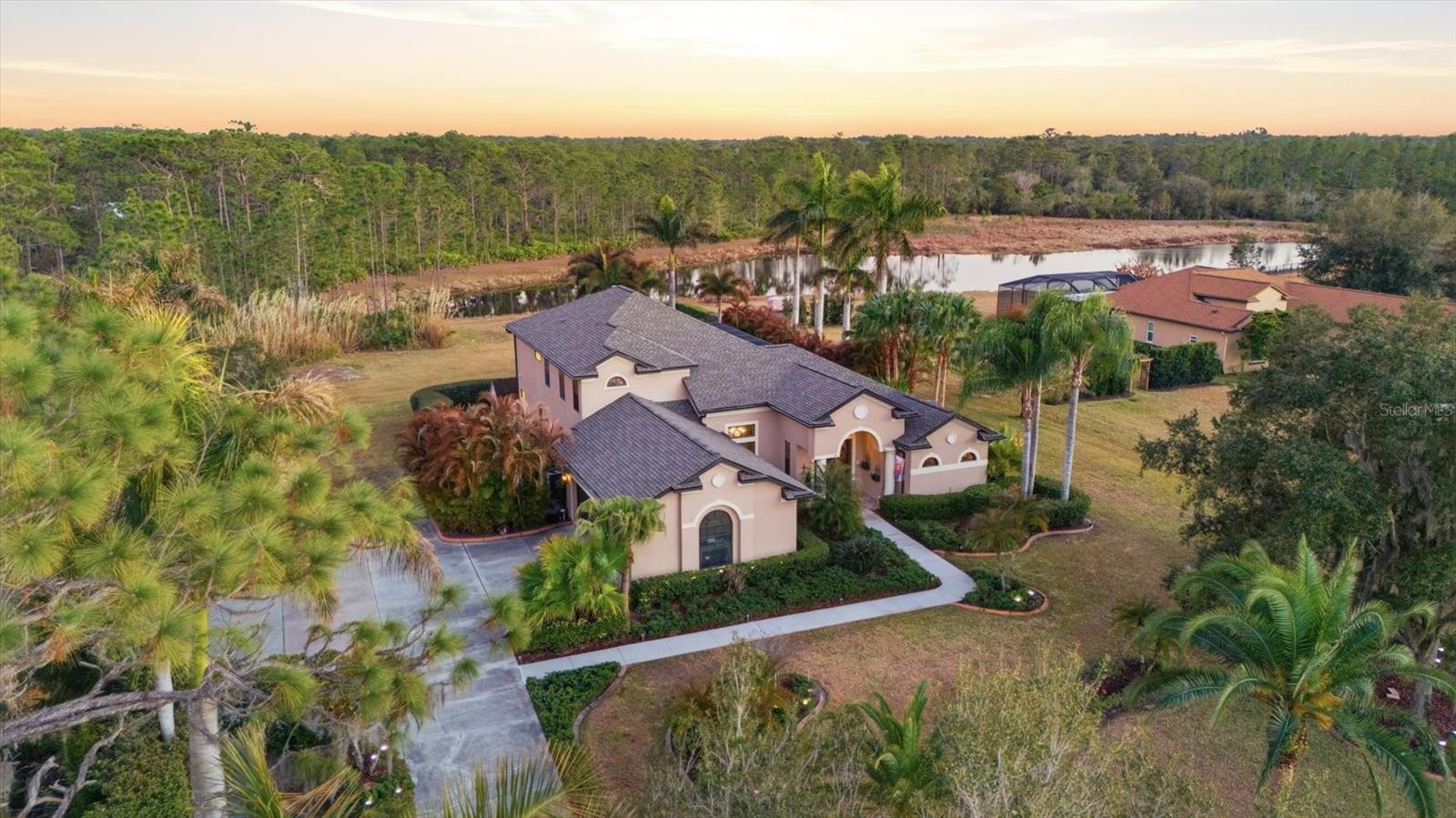 Image 47 of 60 For 8242 Snowy Egret Place
