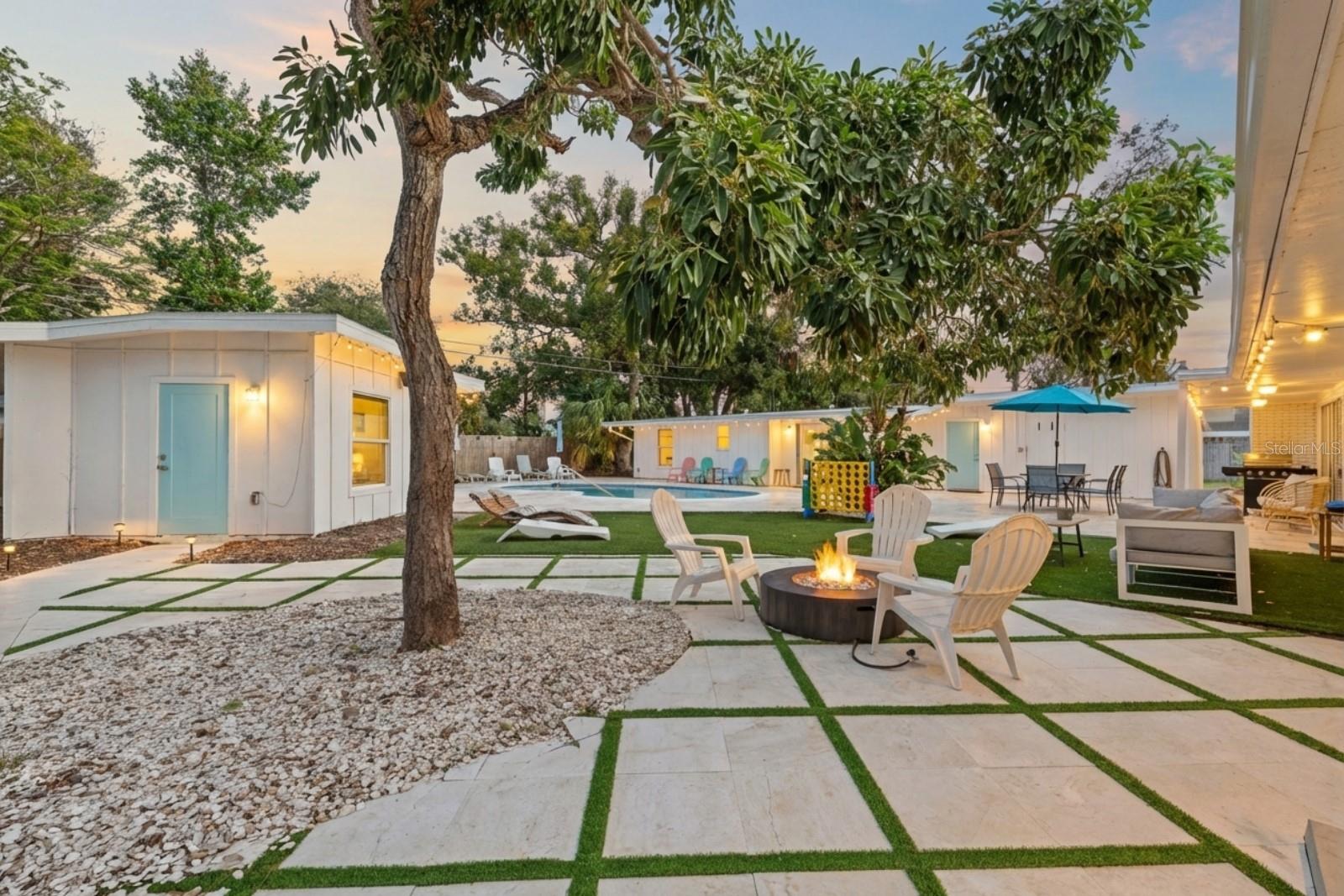 Image 32 of 41 For 2069 Bougainvillea Street