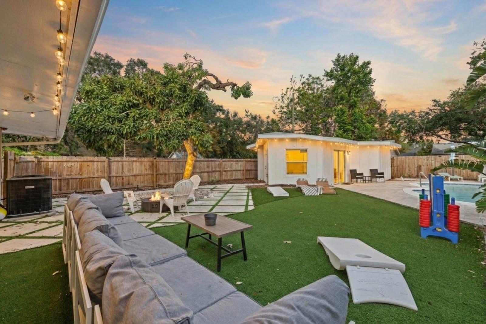 Image 36 of 41 For 2069 Bougainvillea Street