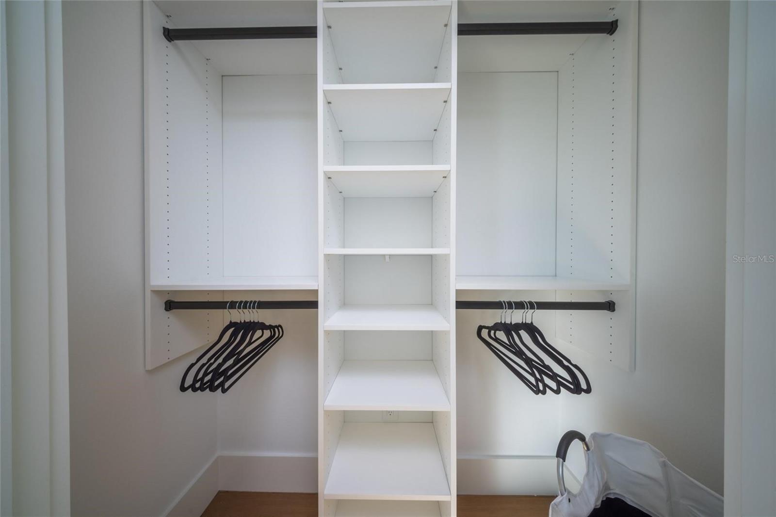 Image 88 of 97 For 2420 Floyd Street