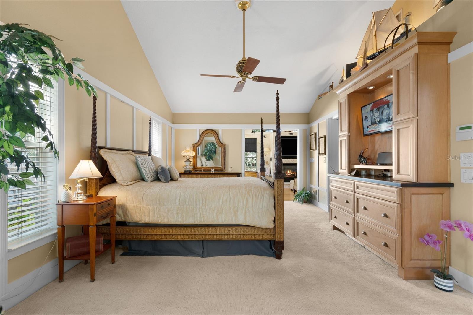 Image 22 of 69 For 4329 14th Street Circle