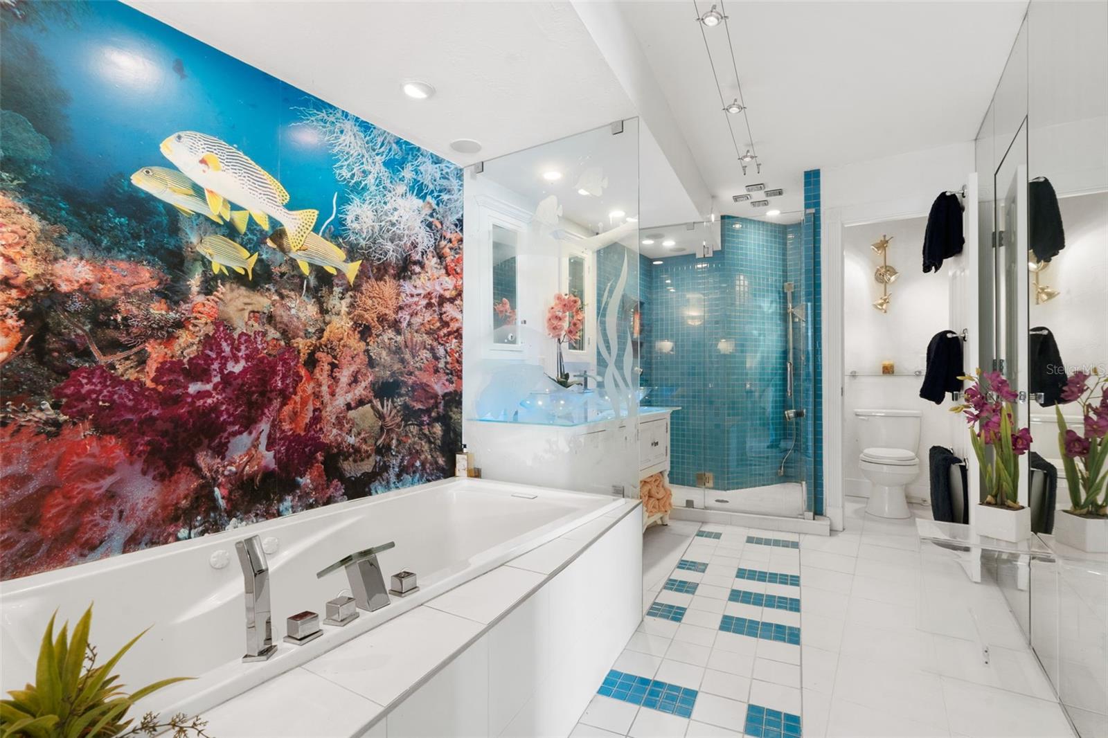 Image 24 of 69 For 4329 14th Street Circle