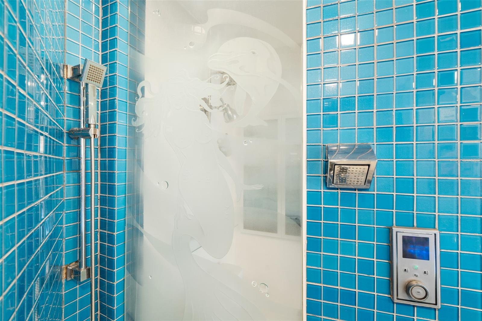 Image 26 of 69 For 4329 14th Street Circle