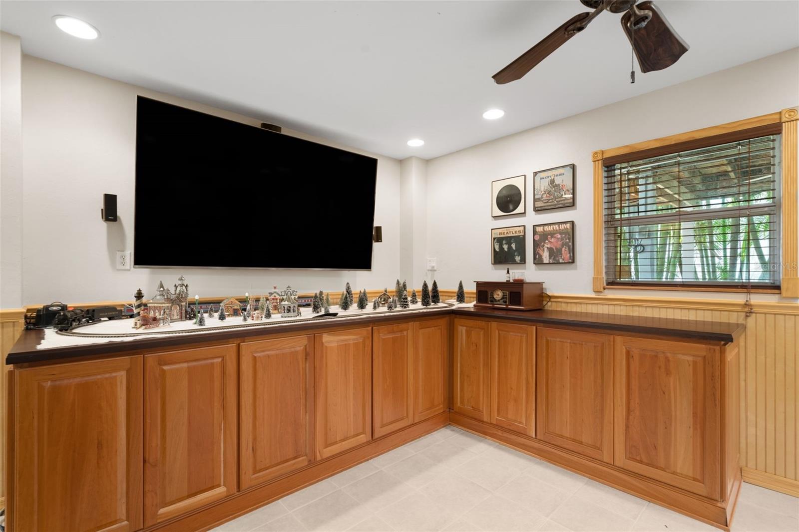 Image 53 of 69 For 4329 14th Street Circle