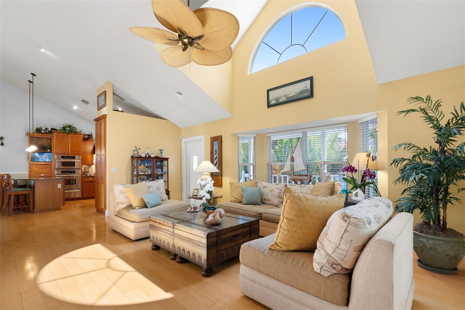 Image 7 of 69 For 4329 14th Street Circle