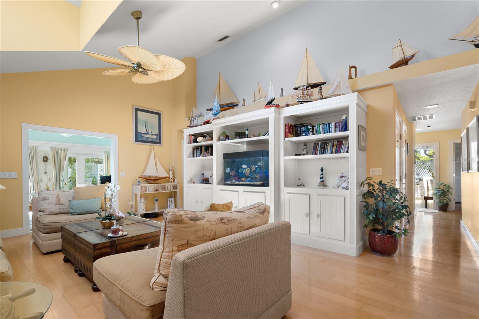 Image 8 of 69 For 4329 14th Street Circle