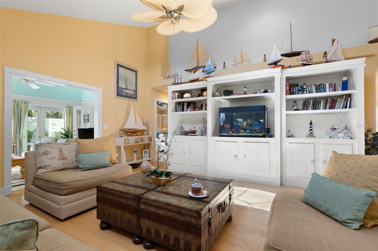 Image 9 of 69 For 4329 14th Street Circle