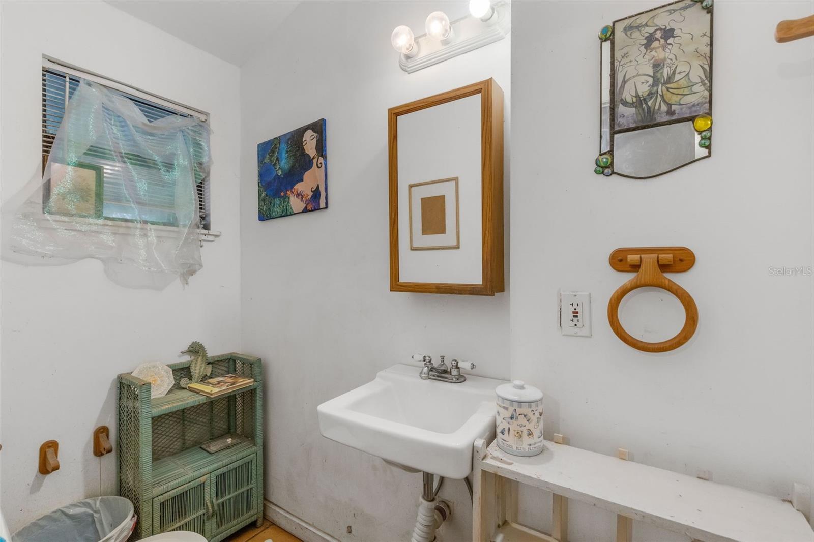 Image 14 of 47 For 4122 Old Bradenton Road